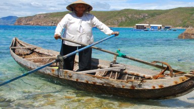  “Bà Robinson” trên đảo Hòn Khô