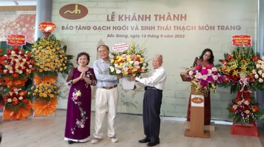 Lãnh đạo Hội BVTN&MT Việt Nam dự lễ khành thành Bảo tàng Gạch ngói và Sinh thái đầu tiên của Việt Nam