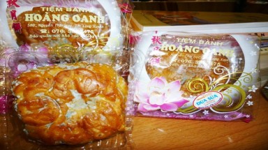  Tặng quà trung thu bằng... bánh mốc!