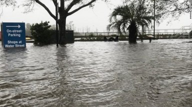  Mỹ: Bão Florence biến North Carolina thành hồ, 5 người chết
