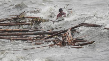  Bão Mangkhut quá khủng khiếp