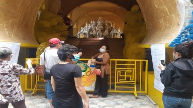 Giáo hội Phật giáo khuyên hỏa táng, để tro cốt trong tháp