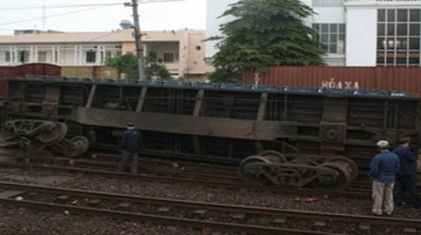  Đừng để đường sắt quốc gia bị bức tử !