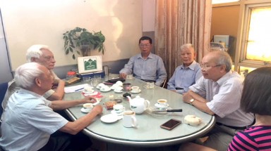  Khẩn trương triển khai tham gia Cuộc vận động “Doanh nghiệp, doanh nhân đóng góp ý kiến hoàn thiện cơ chế, chính sách phát triển kinh tế”