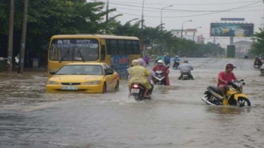 Bão Nesat làm biển động dữ dội và gây mưa lớn ở Nam Bộ 