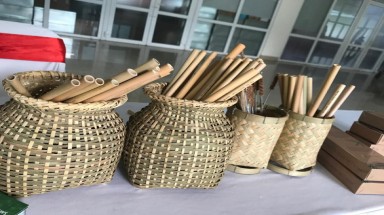 Rác thải nhựa từ sinh hoạt ở bệnh viện gấp 3 lần rác y tế