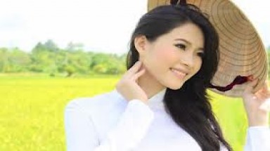   Hoa hậu Việt Nam: Hình thức đè bẹp tri thức!