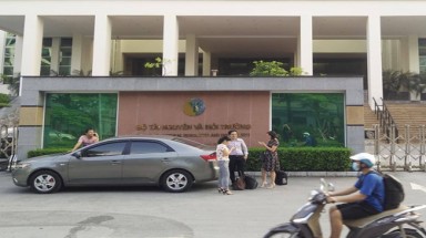  Bộ Tài nguyên yêu cầu làm rõ vụ Cục phó môi trường mất gần 400 triệu