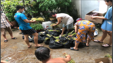  Ám lòng chuyến cứu trợ "Thần Tốc" của Nhà Chùa