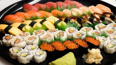  Đa sắc sushi ... Nhật Bản