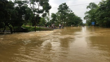  Thanh Hóa: 700 phạm nhân bị cô lập do nước lũ