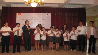   Trao tặng Máy lọc nước công nghệ tiên tiến tại Hà Nội