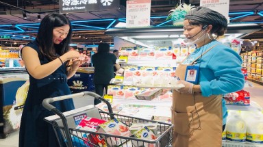 Sữa chua Vinamilk đã có mặt tại hệ thống siêu thị thông minh Hema của Alibaba tại Trung Quốc
