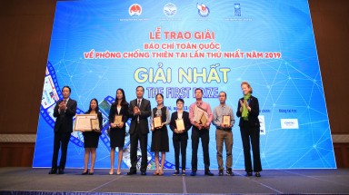 Trao Giải Báo chí toàn quốc về Phòng chống thiên tai lần thứ nhất 