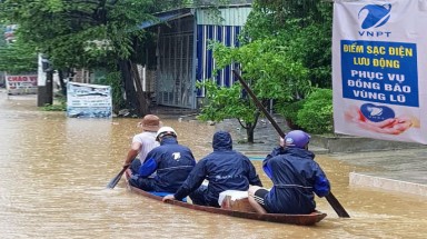 VNPT kịp thời hỗ trợ khách hàng trong bão số 6, số 7
