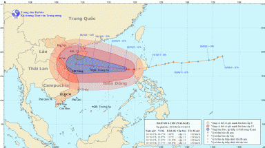  Bão Nalgae giật cấp 13-14 vào biển Đông
