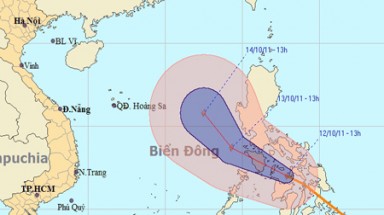  Lại có bão đang tiến nhanh vào biển Đông