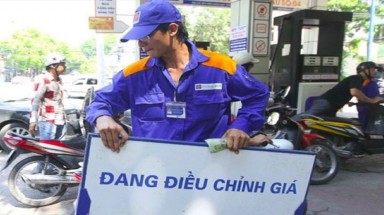  Giá xăng dầu cao nhất từ nhiều năm trở lại đây: Tránh tác động kép, cần lùi thời điểm tăng thuế môi trường
