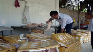  Thực phẩm bẩn ồ ạt vào thành phố