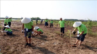  Tổ chức hoạt động bảo vệ môi trường, chống rác thải nhựa tại Vườn Quốc gia Xuân Thủy