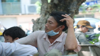  Thuốc lá gói nhỏ, đường đến cái chết