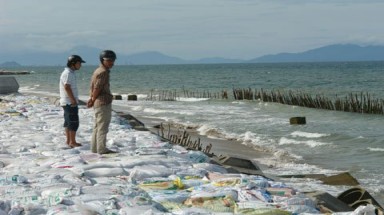  Còn đâu những bãi biển miền Trung