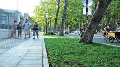 Mảng xanh vỉa hè “đẩy lùi” bãi xe trái phép