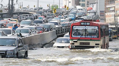 Nước ở đâu đã đổ vào Bangkok?