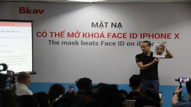  Mặt nạ có thể mở khóa Face ID iPhone X