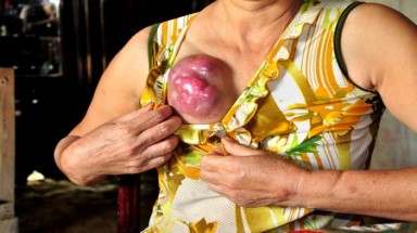  “Vợ tôi chỉ chờ ngày để… chết”