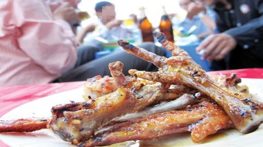 Thịt thối tràn ngập quán ăn