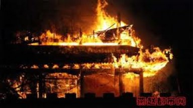  Cà Mau: Cháy ngôi nhà cổ gần 100 năm tuổi