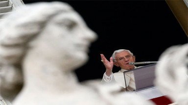  Giáo hoàng Benedict XVI bác bỏ ngày tận thế