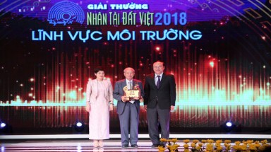 GS.TSKH Phạm Ngọc Đăng được trao Giải thưởng Nhân tài Đất Việt 2018 trong lĩnh vực Môi trường