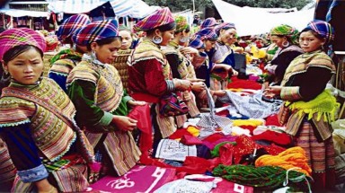  Buổi sáng chợ Sapa