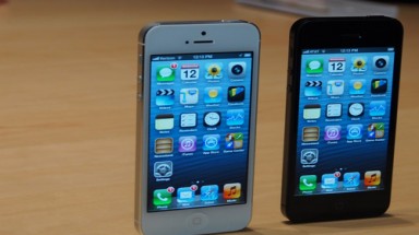  Nên chọn iPhone 5 chính hãng hay xách tay?