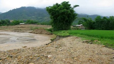Cảnh phá đất ruộng đào đãi vàng tái diễn tại Lào Cai