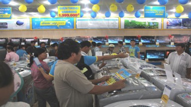 Dienmay.com khai trương 3 siêu thị mới