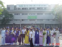 Đại học Nông Lâm TP Hồ Chí Minh trao Bằng Tốt nghiệp cho 2232 sinh viên