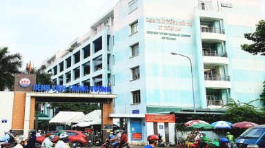  Bác sĩ Trưng Vương phẫu thuật ”chui” trong bệnh viện, thu lợi tiền tỉ