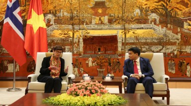  Na Uy sẵn sàng chia sẻ kinh nghiệm phát triển năng lượng sạch cho Hà Nội