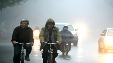 Hà Nội dày đặc sương mù