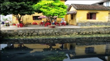  Hội An: Nhăn mặt, bịt mũi bên "dòng sông chết" 
