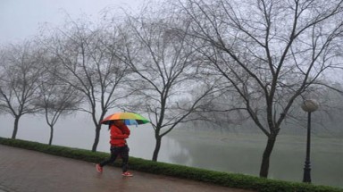   Không khí lạnh gây mưa ở các tỉnh miền Bắc, xuất hiện rét đậm rét hại 