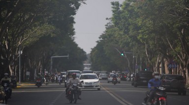  Vì sao TP.HCM mù sương cả ngày?