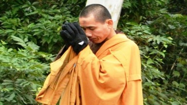Tâm thư tri ân từ nhà sư ”nhất bộ nhất bái” 