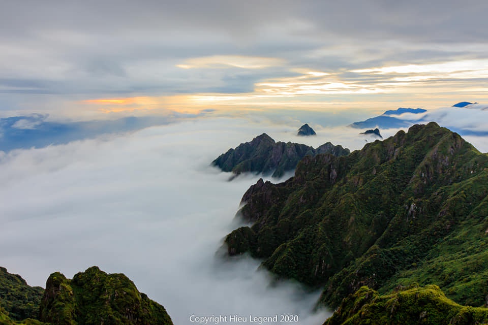 [-]Khung[-]cảnh[-]biển[-]mây[-]tựa[-]chốn[-]thiên[-]đường[-]ở[-]Sa[-]Pa