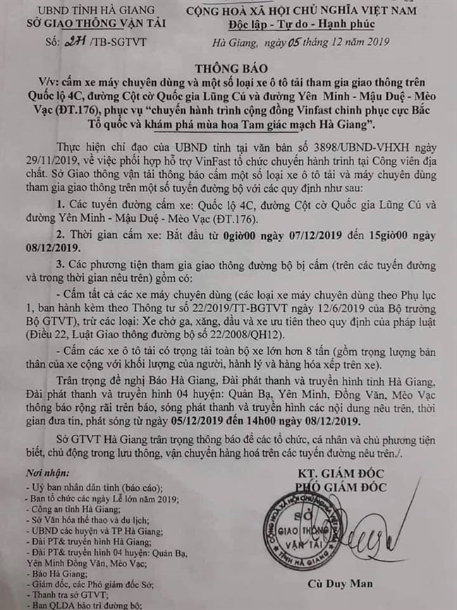 Cấm[-]đường[-]"bảo[-]kê"[-]cho[-]đoàn[-]xe[-]Vinfast:[-]Hà[-]Giang[-]nợ[-]người[-]dân[-]một[-]lời[-]xin[-]lỗi!