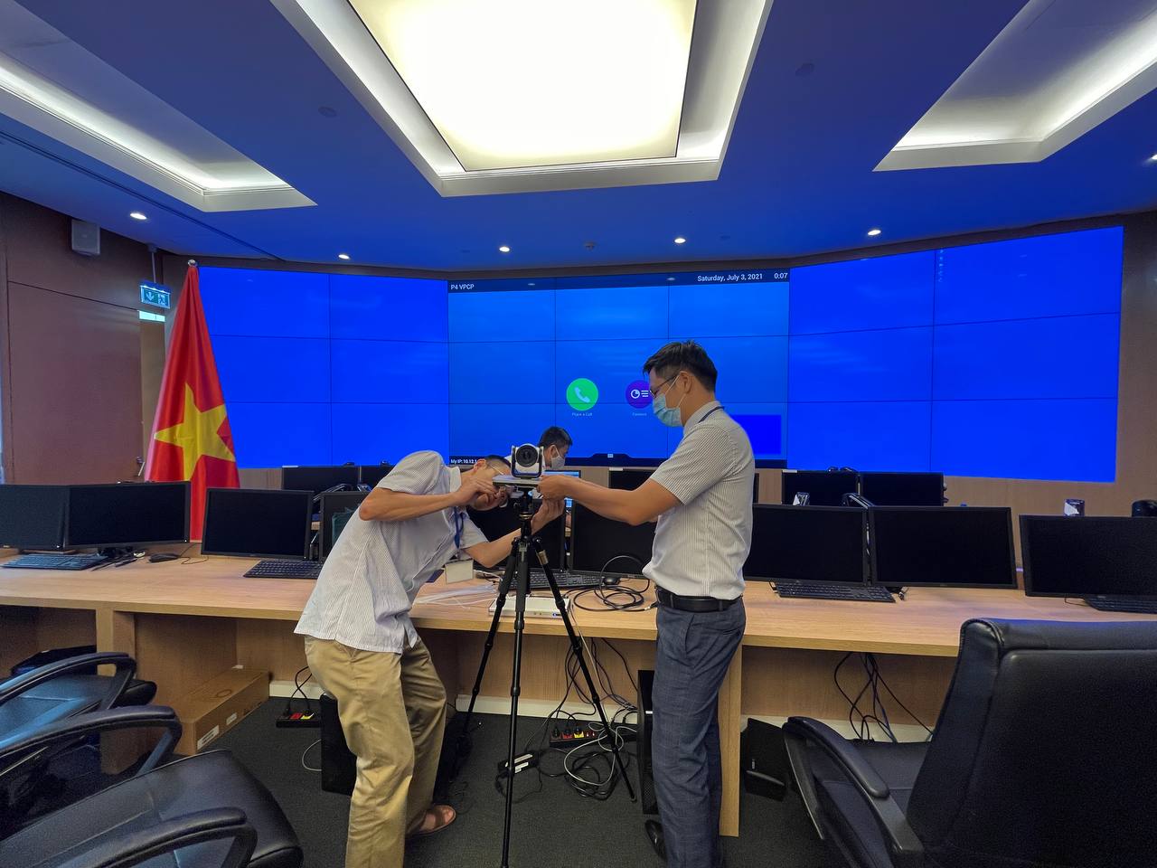 VNPT[-]triển[-]khai[-]hạ[-]tầng[-]phục[-]vụ[-]kỳ[-]họp[-]thứ[-]nhất,[-]Quốc[-]hội[-]khoá[-]XV