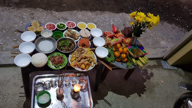 Cách[-]cúng[-]giao[-]thừa[-]và[-]bày[-]mâm[-]ngũ[-]quả[-]vì[-]sao[-]là[-]'cầu[-]dừa[-]đủ[-]xoài'